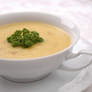Сырный суп с манной крупой